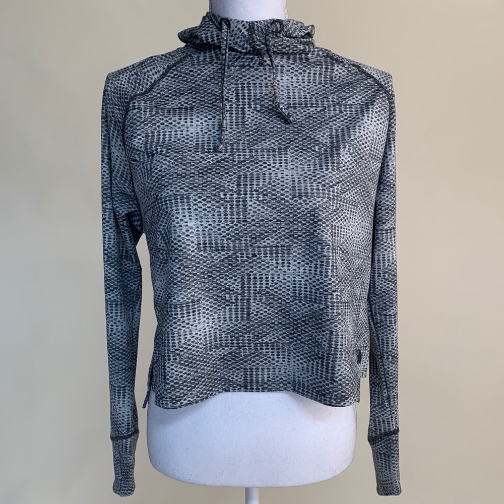 NWOT North Face Flash Dry Cropped Hoodie